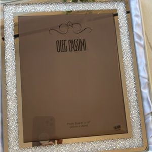 8x10 Oleg Cassini Picture Frame. Never bee used! In original box.